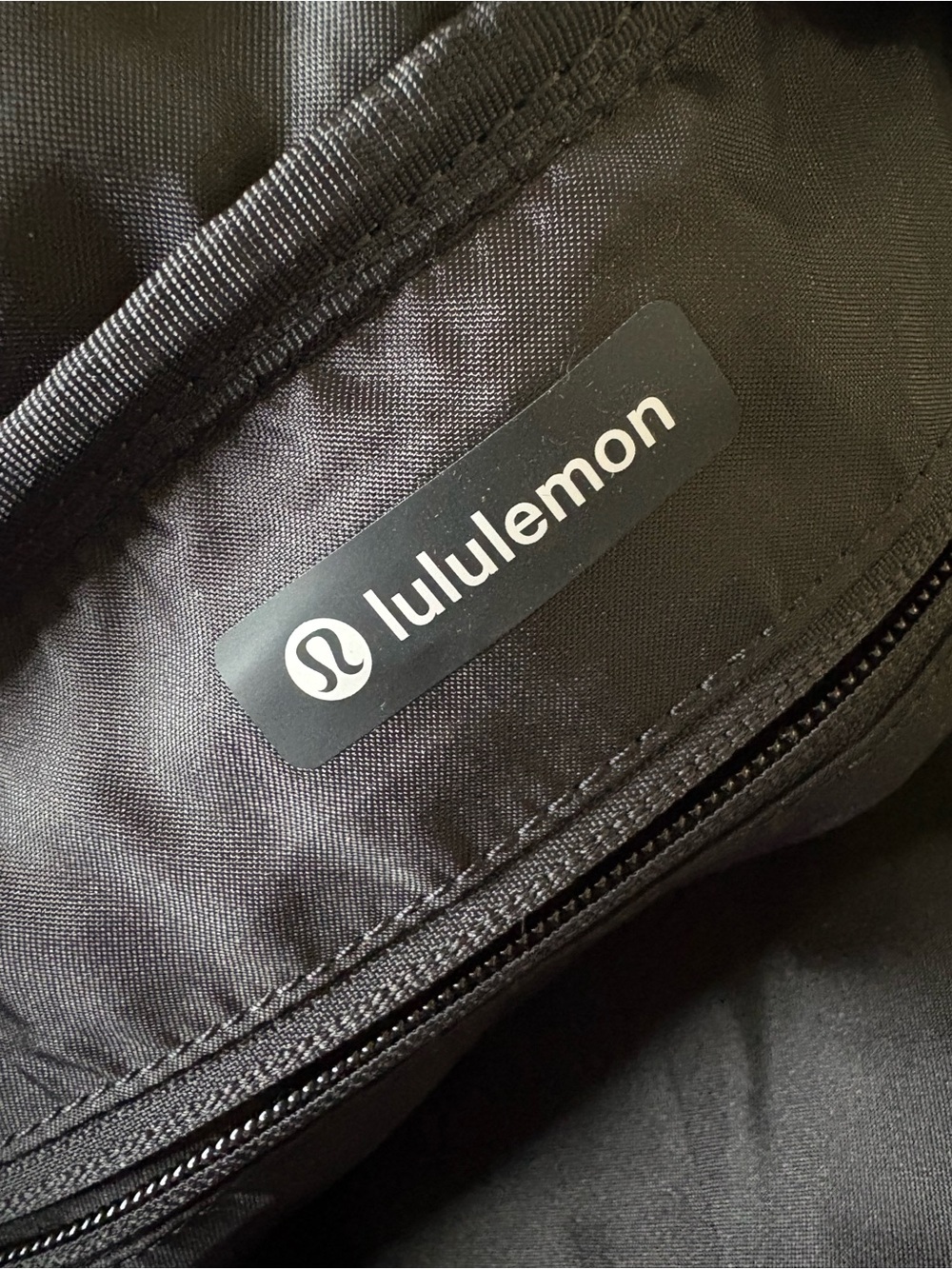 Lululemon duffle bag - Picture 6 of 10